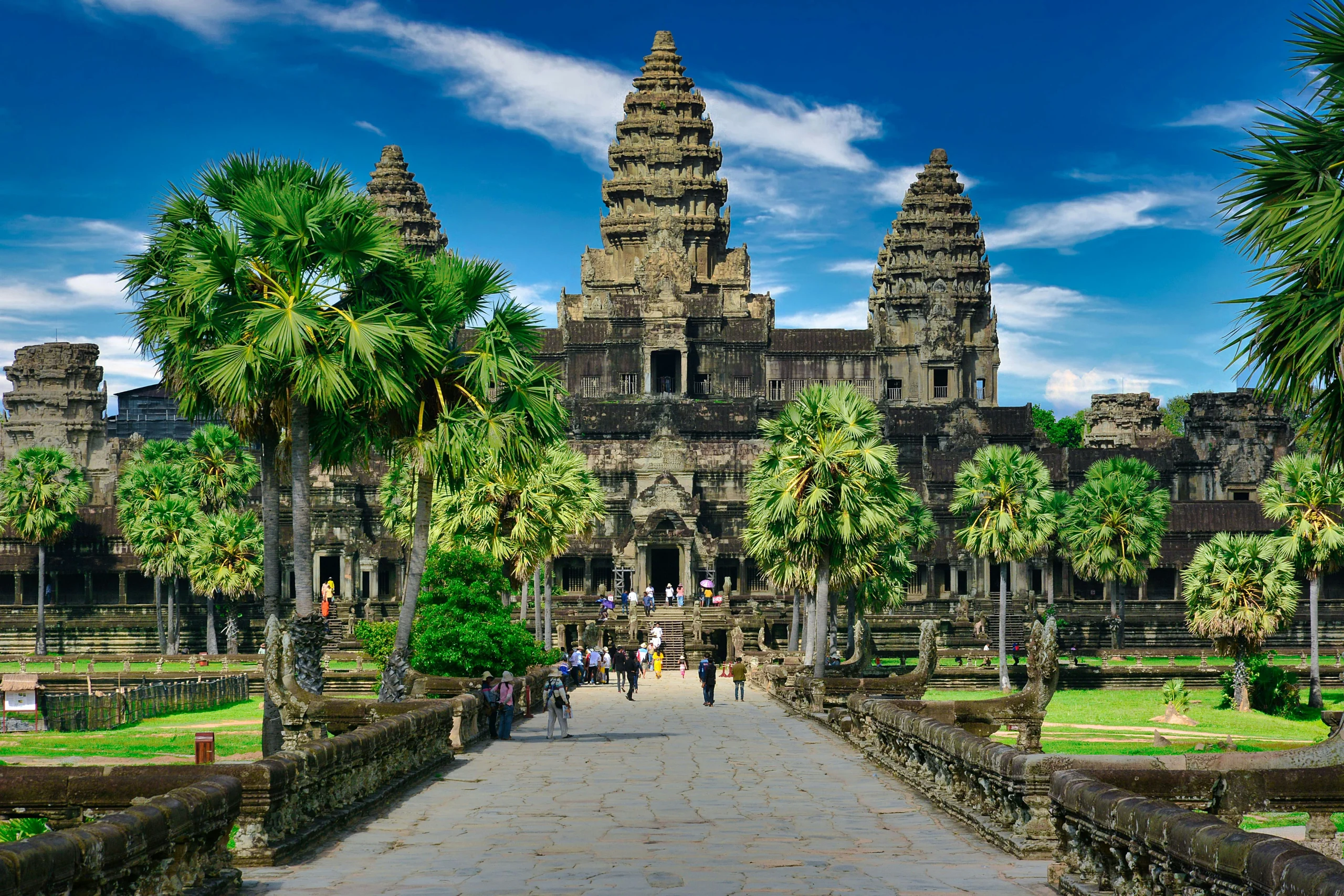 THE GRAND INDOCHINA DISCOVERY: 21 DAYS ACROSS VIETNAM & CAMBODIA